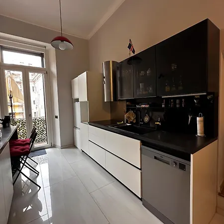 Unexpected - Spacious Modern Rome