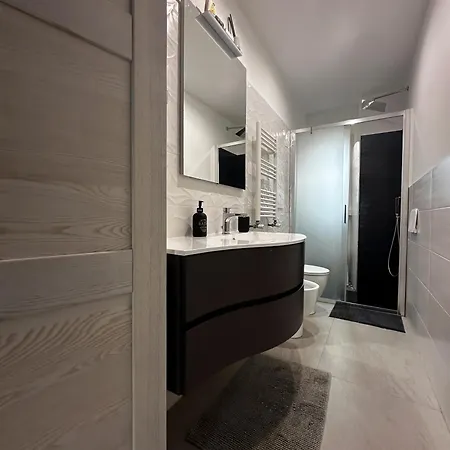 Unexpected - Spacious Modern *
